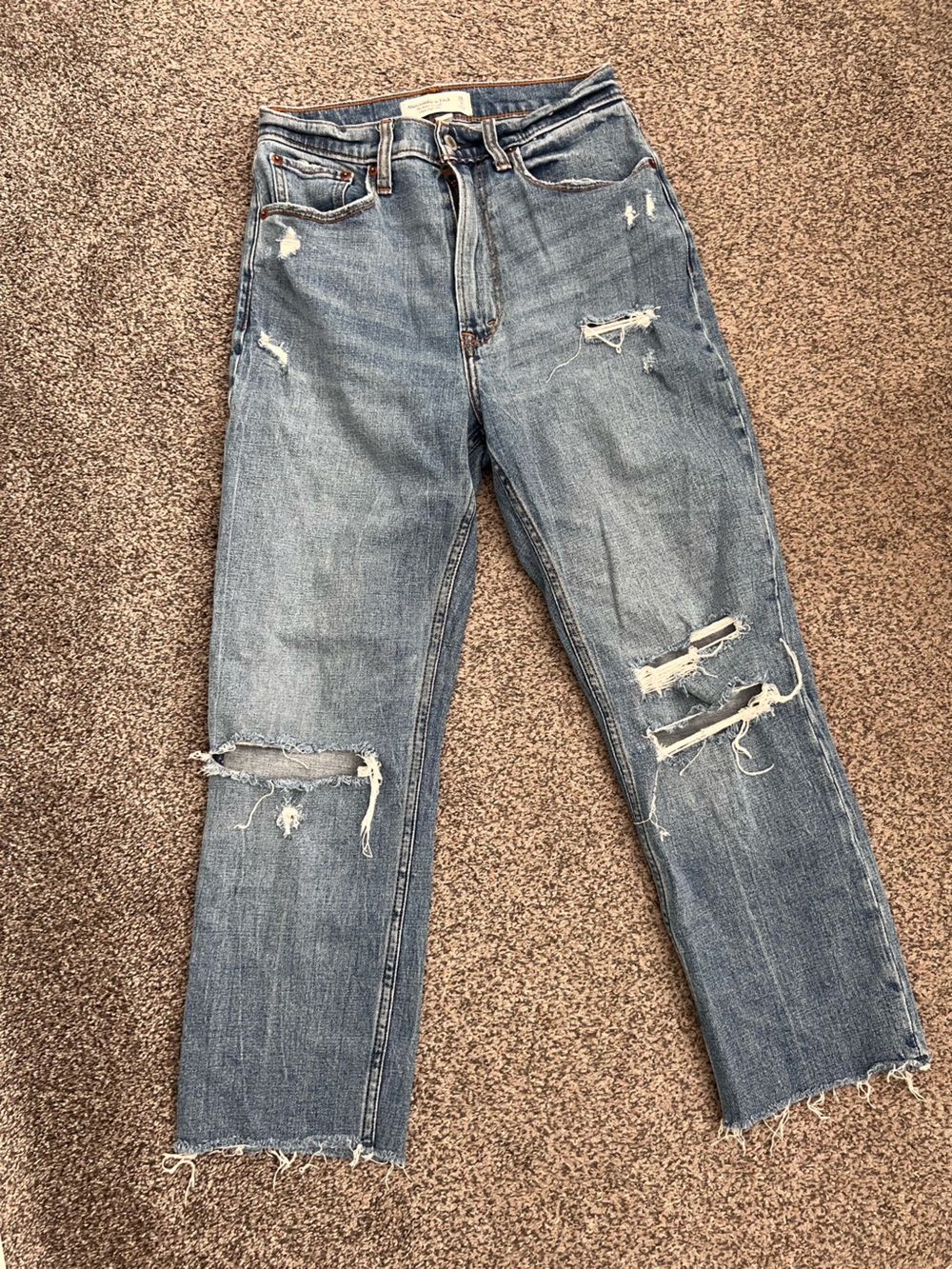 A&F Curve Love ultra high rise ankle straight jeans